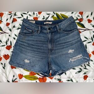 Levi’s 80s Mom Women’s Shorts